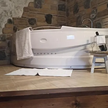 Romantic Loft Apartment Zagarolo